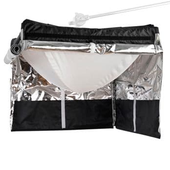 Foto: Amaran Lantern für F22